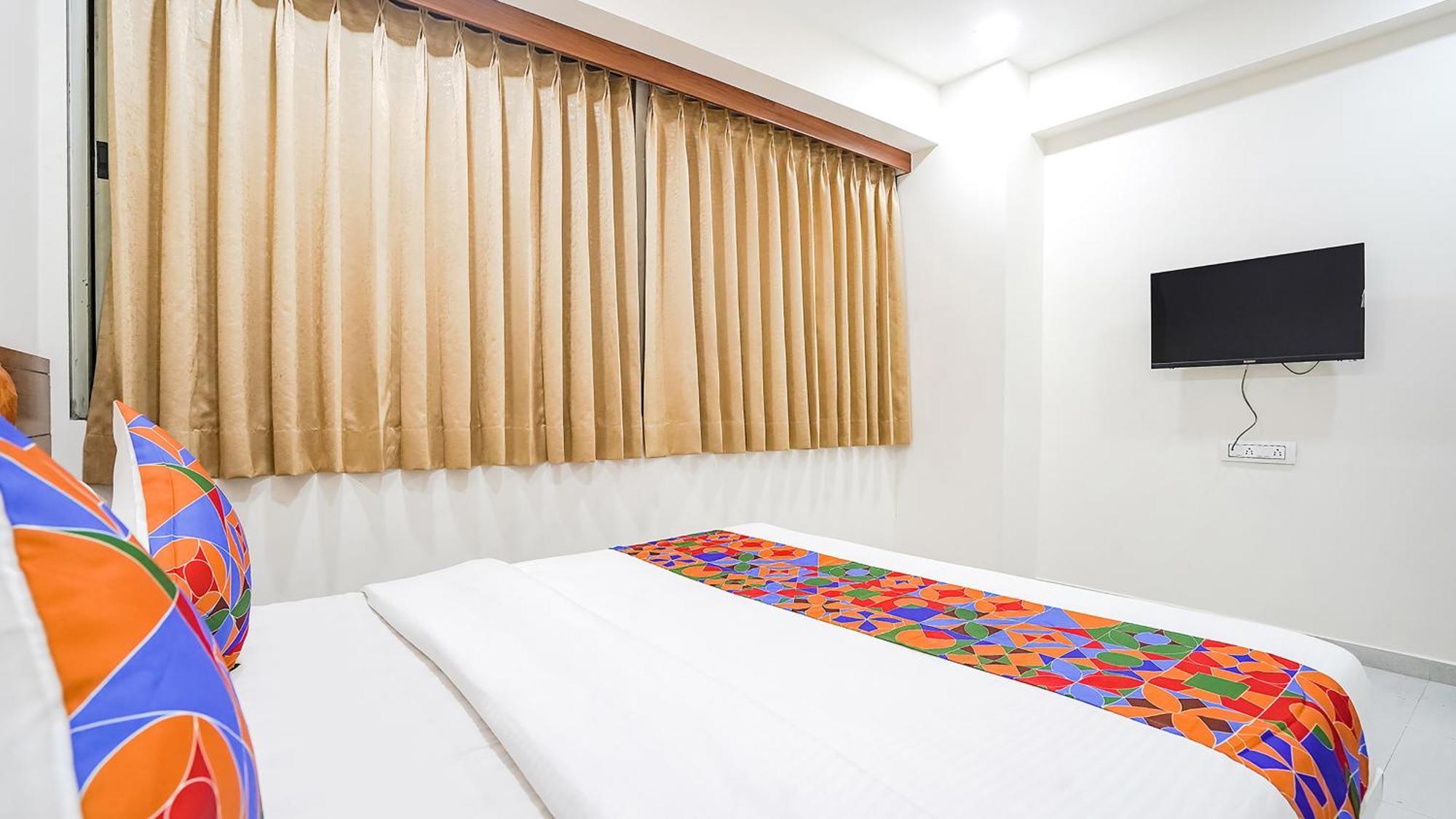 Fabhotel Vishala In Ahmedabad Exterior photo