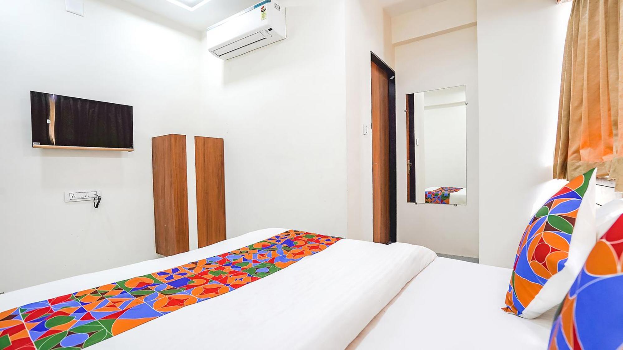 Fabhotel Vishala In Ahmedabad Exterior photo