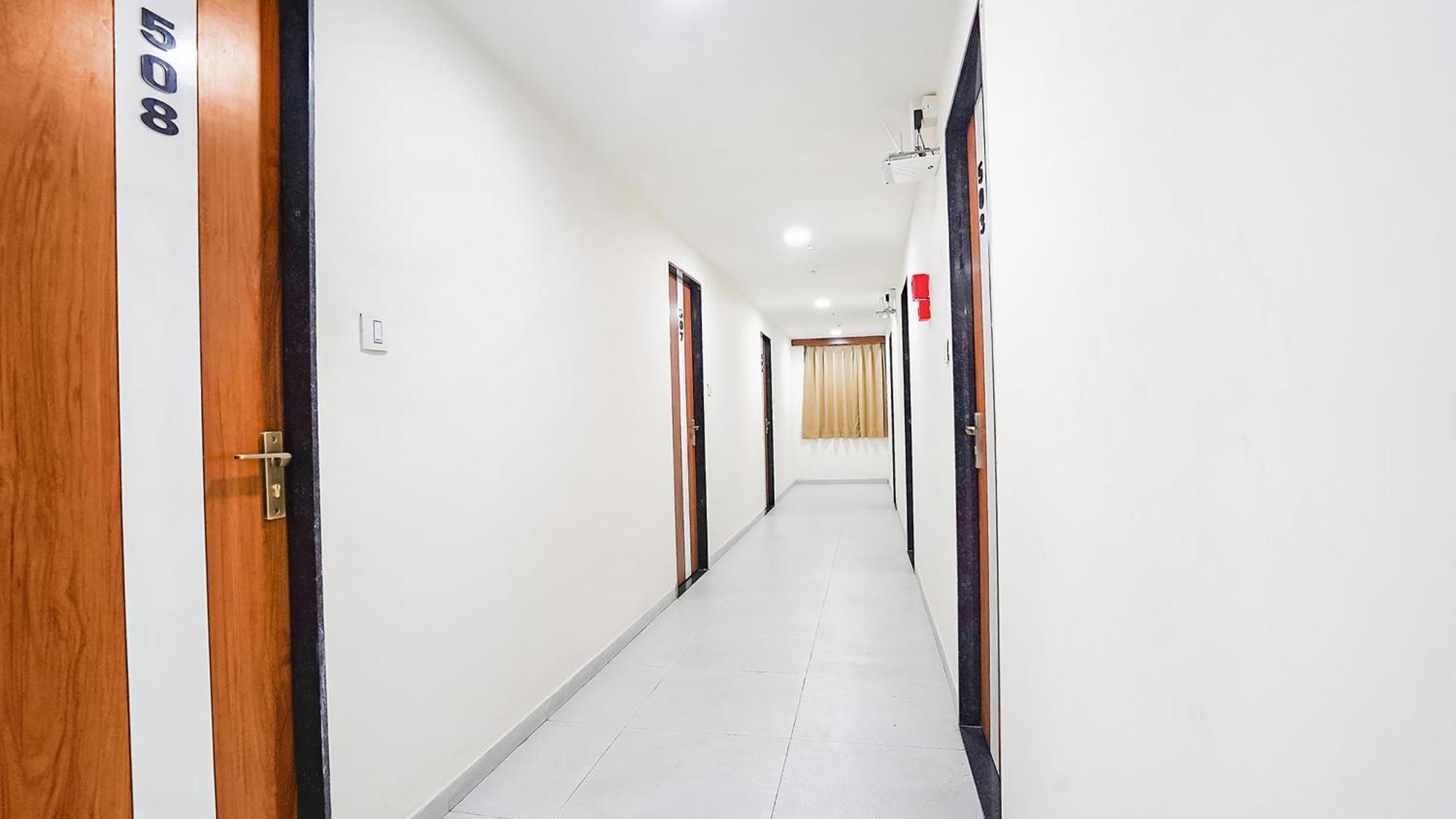 Fabhotel Vishala In Ahmedabad Exterior photo